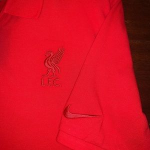 Soccer Liverpool Red polo size large